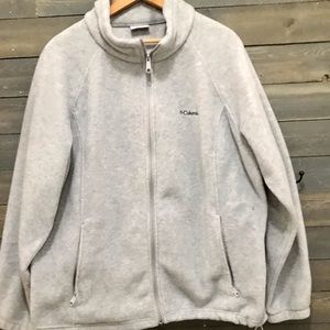 Size 2X Columbia fleece jacket. Good condition